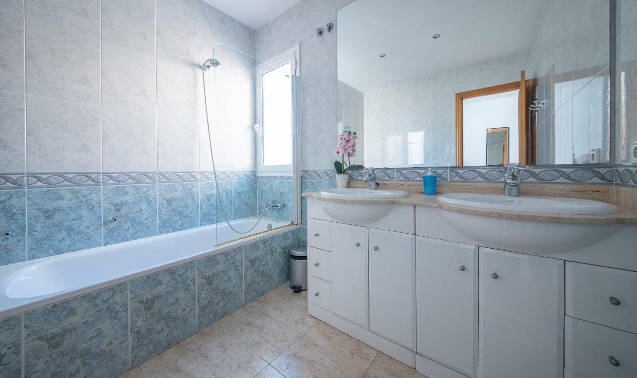 Villa Med سيدجيس المظهر الخارجي الصورة